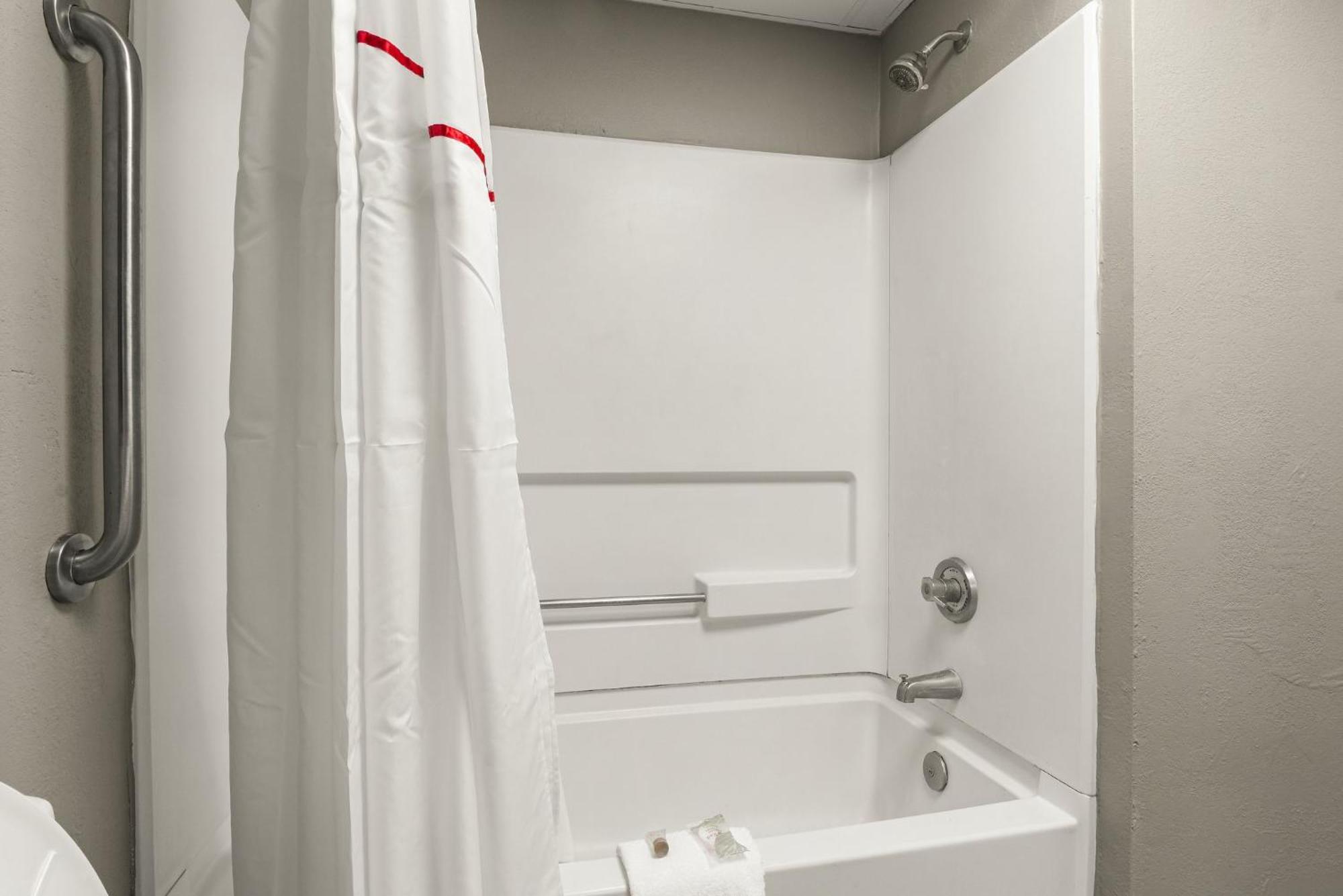 Red Roof Inn Washington, Nc Экстерьер фото